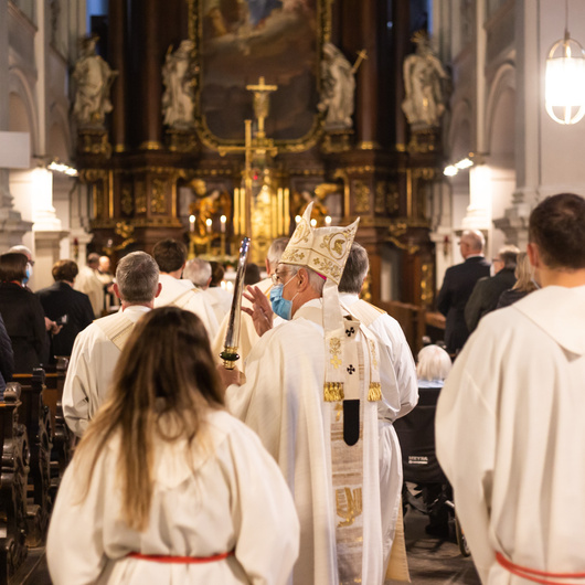 Am 4. Oktober feierte das Theresianum in Bamberg sein 75-jähriges Bestehen. Seit 2018 befindet sich das Spätberufenengymnasium und Kolleg in Trägerschaft der Caritas-Schulen gGmbH.