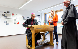 Am 4. Oktober feierte das Theresianum in Bamberg sein 75-jähriges Bestehen. Seit 2018 befindet sich das Spätberufenengymnasium und Kolleg in Trägerschaft der Caritas-Schulen gGmbH.