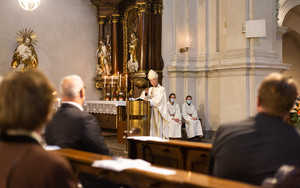 Am 4. Oktober feierte das Theresianum in Bamberg sein 75-jähriges Bestehen. Seit 2018 befindet sich das Spätberufenengymnasium und Kolleg in Trägerschaft der Caritas-Schulen gGmbH.